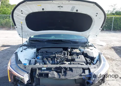 2025 Kia K4 Lx из США, поврежденный, VIN 3KPFT4DE1SE083270